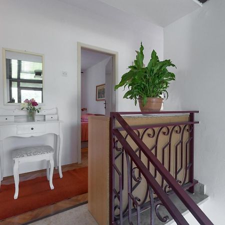 Anamarija Apartments Near The Beach And The Fantastic Adria Sea With Over 10 Small Islands Close By Фунтана Екстер'єр фото