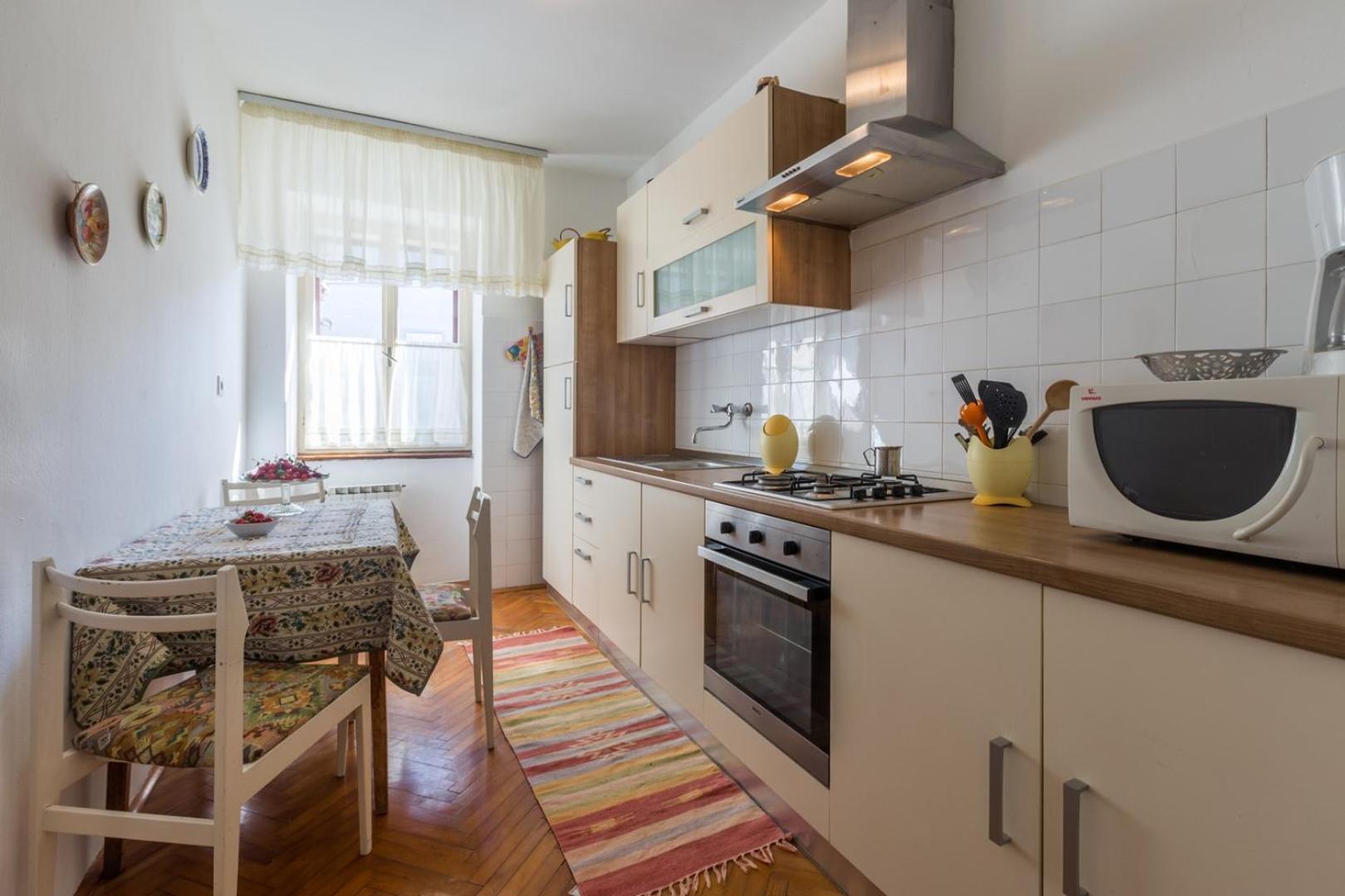 Anamarija Apartments Near The Beach And The Fantastic Adria Sea With Over 10 Small Islands Close By Фунтана Екстер'єр фото