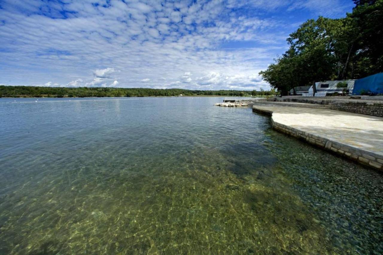Anamarija Apartments Near The Beach And The Fantastic Adria Sea With Over 10 Small Islands Close By Фунтана Екстер'єр фото